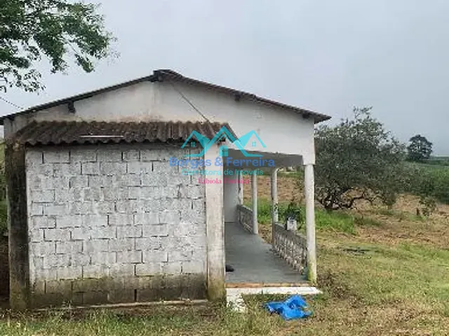 Chácara com 1500m² 2 quartos e 2 banheiros, à venda, no bairro Carafá em Votorantim