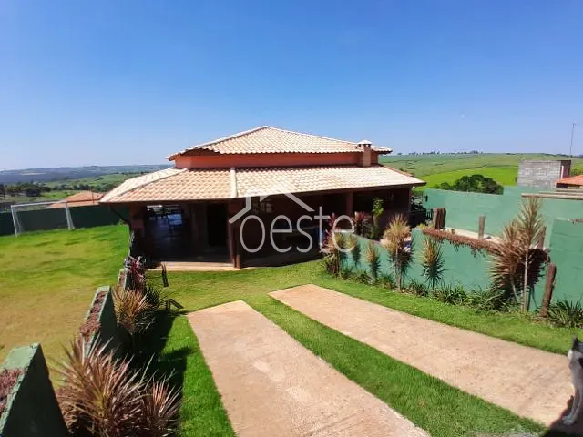 Chácara com 1250m² 4 quartos e 2 banheiros, à venda, no bairro Tupi em Piracicaba