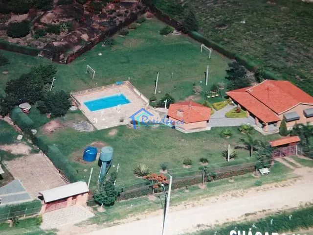 Chácara com 3000m² 3 quartos e 1 banheiro, à venda, no bairro Jardim dos Laranjais em Indaiatuba