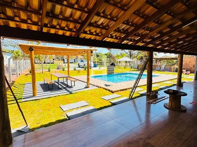 Chácara com 1300m² 3 quartos e 3 banheiros, à venda, no bairro Rural em Bonfinópolis