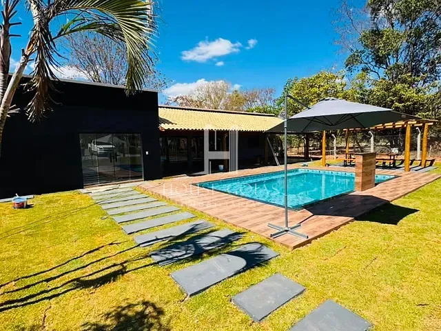 Chácara com 1300m² 3 quartos e 3 banheiros, à venda, no bairro Rural em Bonfinópolis
