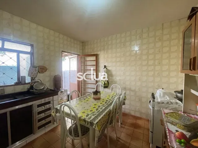 Chácara com 930m² 4 quartos e 2 banheiros, à venda, no bairro Chácara Três Marias em Campinas