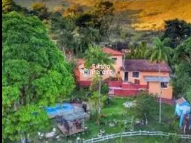 Chácara com 7400m² 3 quartos e 4 banheiros, à venda, no bairro Batatal em Lima Duarte