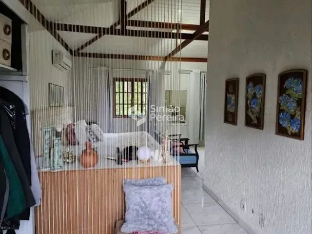 Chácara com 7400m² 3 quartos e 4 banheiros, à venda, no bairro Batatal em Lima Duarte