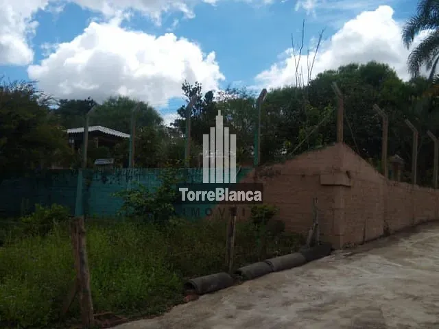 Chácara com 1287m² 4 quartos e 3 banheiros, à venda, no bairro Uvaia em Ponta Grossa