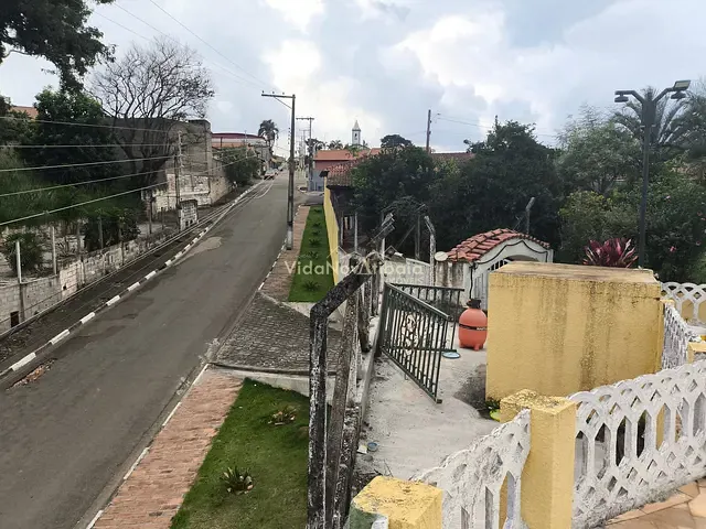 Chácara com 2033m² 6 quartos e 8 banheiros, à venda, no bairro ARRAIAL em Tuiuti