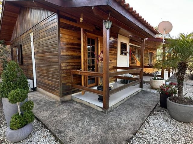 Chácara com 6000m² 2 quartos e 2 banheiros, à venda, no bairro Juncal em Extrema