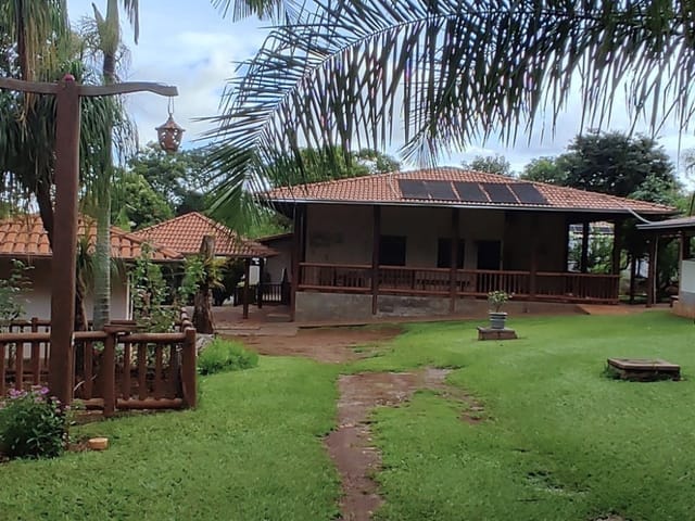 Chácara com 6520m² 4 quartos e 5 banheiros, à venda, no bairro Condomínio Parque dos Cisnes em Goiânia