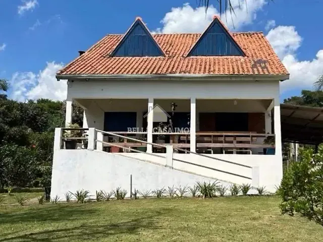 Chácara com 2000m² 2 quartos e 2 banheiros, à venda, no bairro Piraporão em Piedade