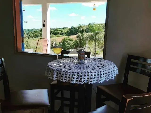 Chácara com 2000m² 2 quartos e 2 banheiros, à venda, no bairro Piraporão em Piedade