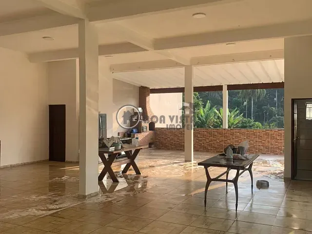 Chácara 2 quartos e 3 banheiros, à venda, no bairro Chácara Sete Cruzes em Suzano