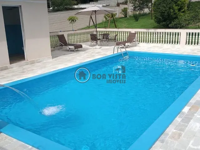 Chácara 2 quartos e 3 banheiros, à venda, no bairro Chácara Sete Cruzes em Suzano