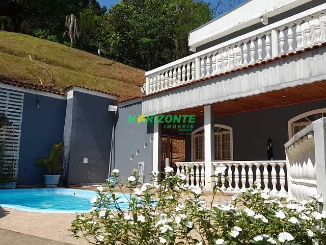 Chácara com 2500m² 3 quartos e 3 banheiros, à venda, no bairro Bom Sucesso em São José dos Campos