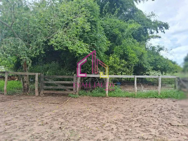 Chácara com 160000m² 3 quartos e 3 banheiros, à venda, no bairro Carrijo em Poconé