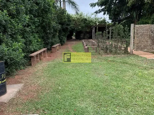 Chácara com 1000m² 3 quartos e 1 banheiro, para alugar, no bairro Núcleo Urbano Monte Carlo em Guapiaçu