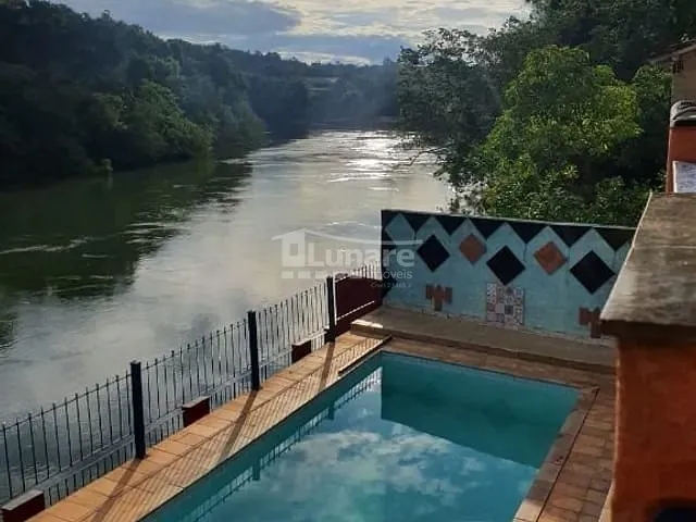 Chácara com 800m² 4 quartos e 3 banheiros, à venda, no bairro Ponte Alta em Guararema