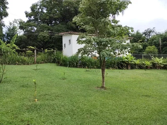 Chácara com 6000m² 6 quartos e 2 banheiros, à venda, no bairro Laje em Piranguinho