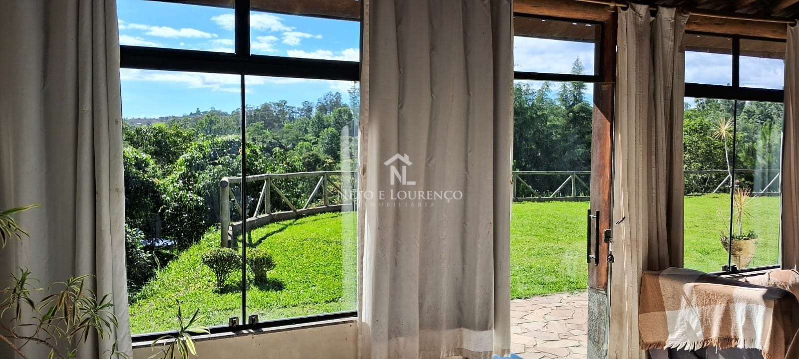 Chácara à venda com 2 quartos, 140m² - Foto 11