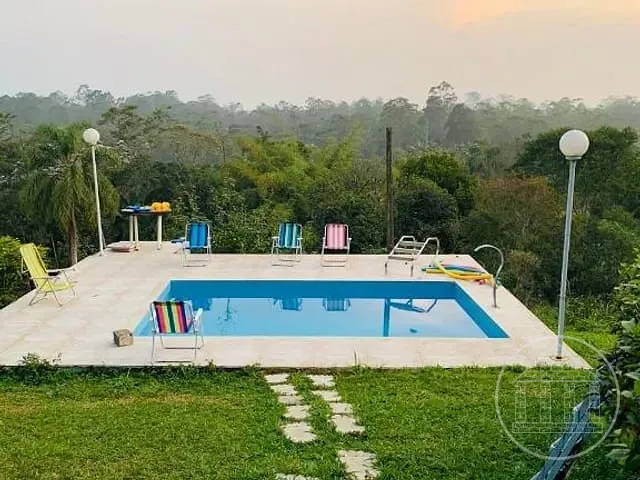 Chácara com 2420m² 2 quartos e 2 banheiros, à venda, no bairro Jardim Santa Tereza em São Paulo