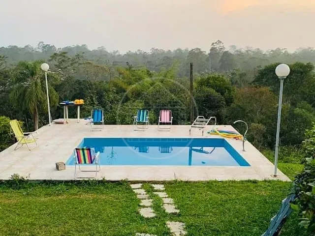 Chácara com 2420m² 2 quartos e 2 banheiros, à venda, no bairro Jardim Santa Tereza em São Paulo