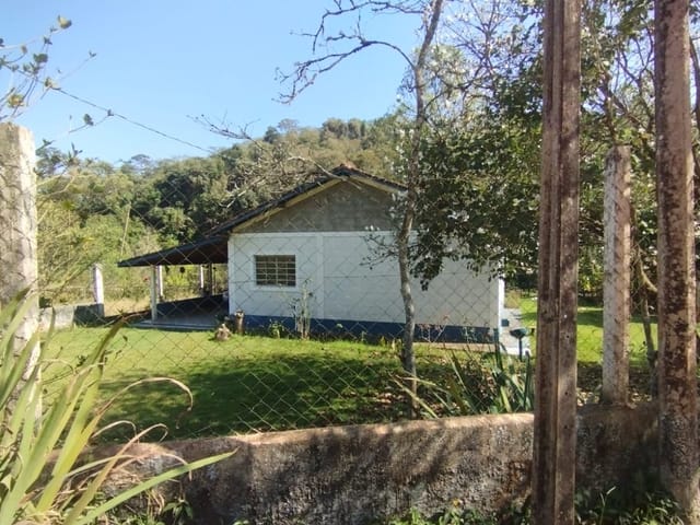 Chácara com 1950m², à venda, no bairro Vargem da Penha em Córrego do Bom Jesus