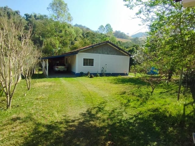 Chácara com 1950m², à venda, no bairro Vargem da Penha em Córrego do Bom Jesus