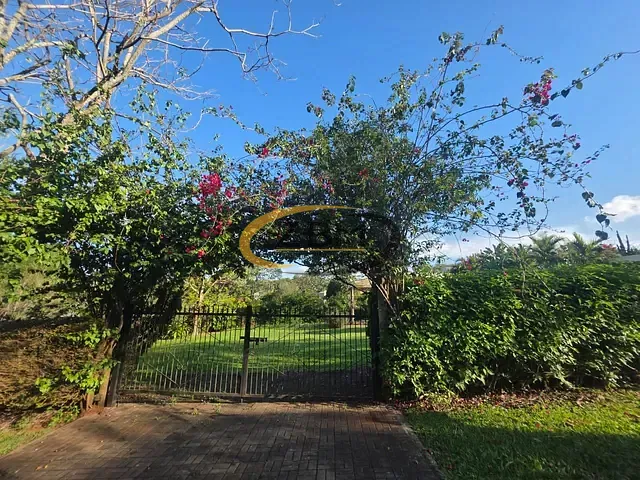 Chácara com 1492m², à venda, no bairro Estância Cabral em Cambé
