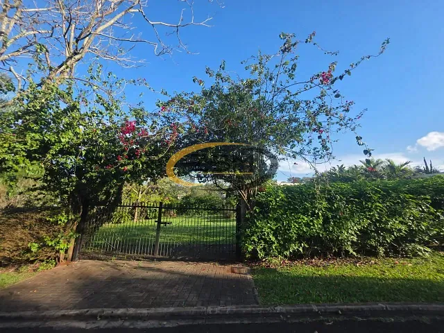 Chácara com 1492m², à venda, no bairro Estância Cabral em Cambé