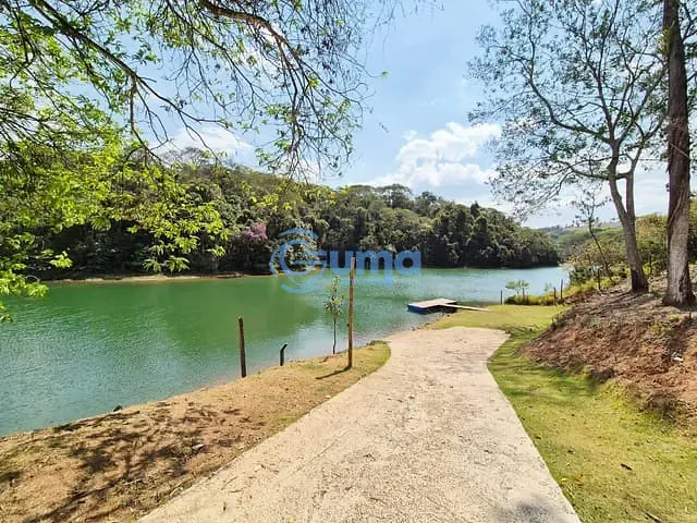 Chácara com 8000m² 4 quartos e 3 banheiros, à venda, no bairro Bairro do Cuiabá em Nazaré Paulista