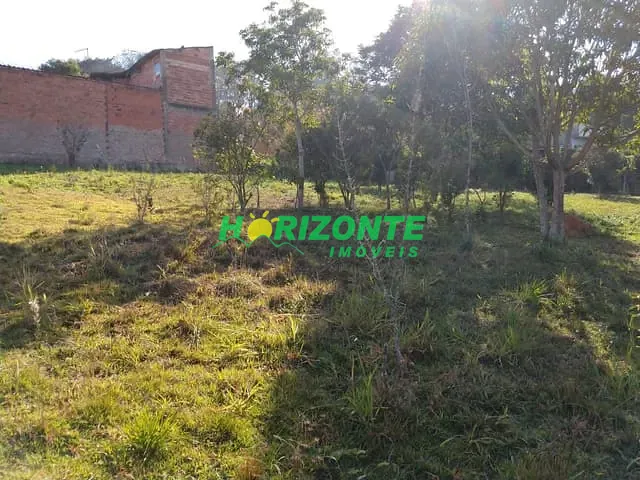 Chácara com 1803m², à venda, no bairro Chácaras Pousada do Vale em São José dos Campos
