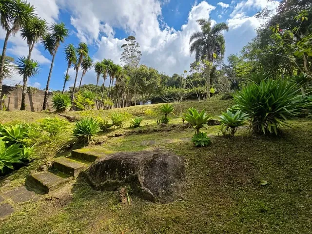 Chácara com 2170m² 3 quartos e 2 banheiros, à venda, no bairro Cachoeira em Cotia