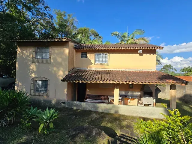 Chácara com 2170m² 3 quartos e 2 banheiros, à venda, no bairro Cachoeira em Cotia