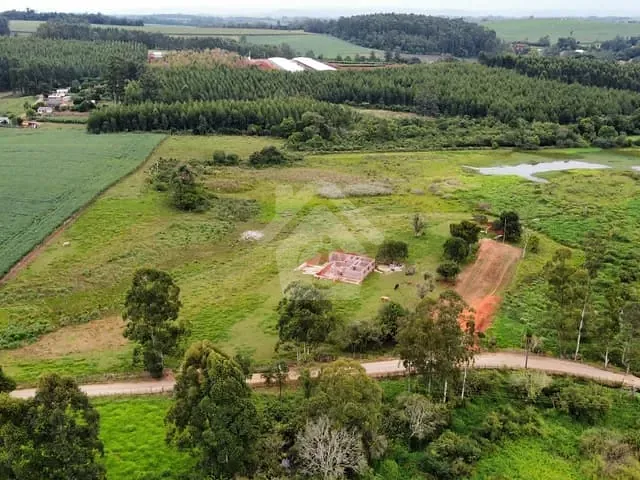 Chácara com 170m² 3 quartos e 1 banheiro, à venda, no bairro Zona Rural em Fazenda Vilanova