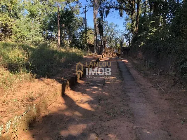 Chácara com 27000m² 3 quartos e 2 banheiros, à venda ou para alugar, no bairro Jardim Itália em Jundiaí