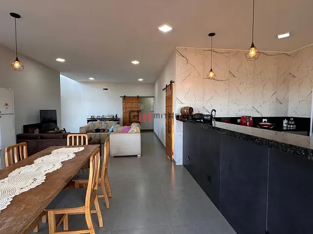 Chácara com 1000m² 3 quartos e 3 banheiros, à venda, no bairro Recanto Rancho Ringo em Cambé