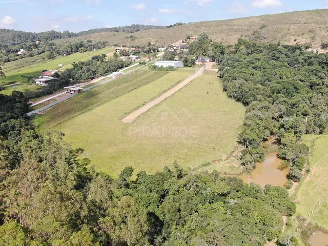 Chácara à venda, no bairro Fazenda Baeta em Poços de Caldas