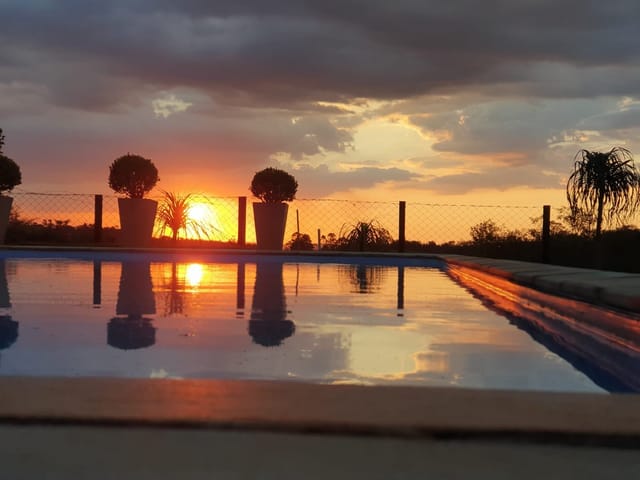 Chácara com 2300m² 3 quartos e 2 banheiros, à venda, no bairro Monterrey em Louveira