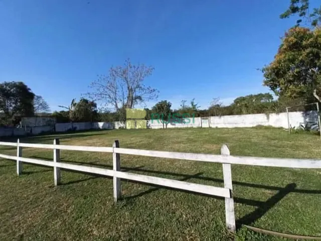 Chácara com 2700m² 3 quartos e 4 banheiros, à venda, no bairro Vila Dirce em São José dos Campos