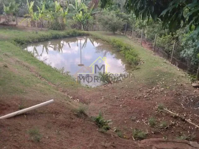 Chácara com 3300m² 2 quartos e 2 banheiros, à venda, no bairro Guaxupe em Guaxupé