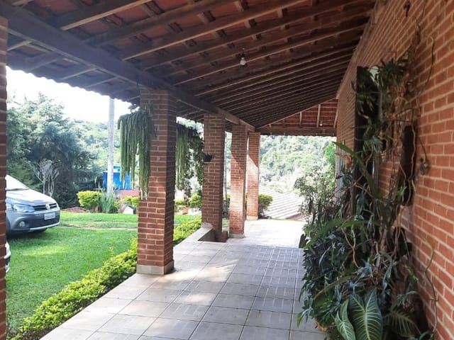 Chácara com 3000m² 4 quartos e 2 banheiros, à venda, no bairro Roseira em Extrema