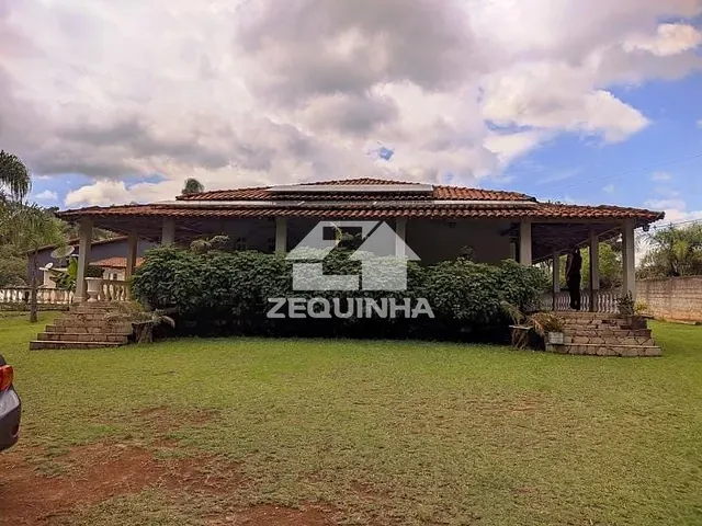 Chácara com 3200m² 4 quartos e 5 banheiros, à venda, no bairro Centro em Mairinque