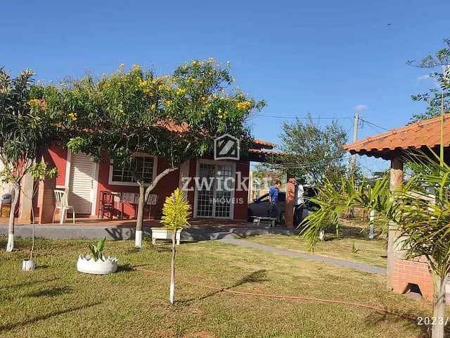 Chácara com 750m² 2 quartos e 2 banheiros, à venda, no bairro Estância Balneária Águas Virtuosas em Bauru
