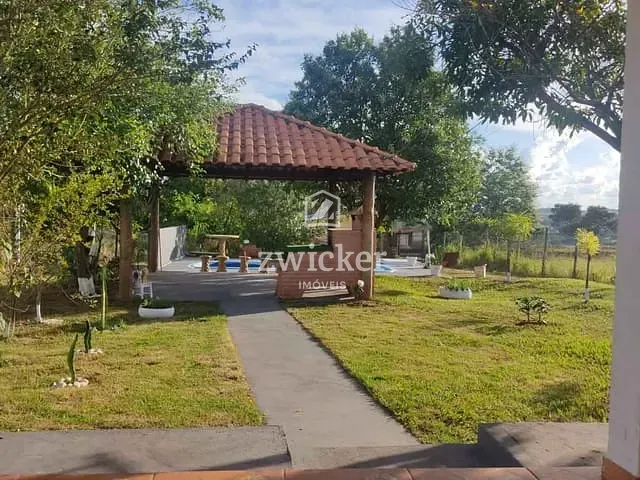 Chácara com 750m² 2 quartos e 2 banheiros, à venda, no bairro Estância Balneária Águas Virtuosas em Bauru