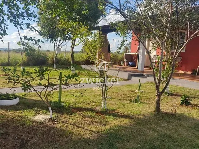 Chácara com 750m² 2 quartos e 2 banheiros, à venda, no bairro Estância Balneária Águas Virtuosas em Bauru