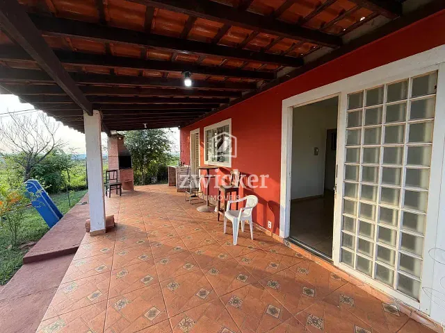 Chácara com 750m² 2 quartos e 2 banheiros, à venda, no bairro Estância Balneária Águas Virtuosas em Bauru
