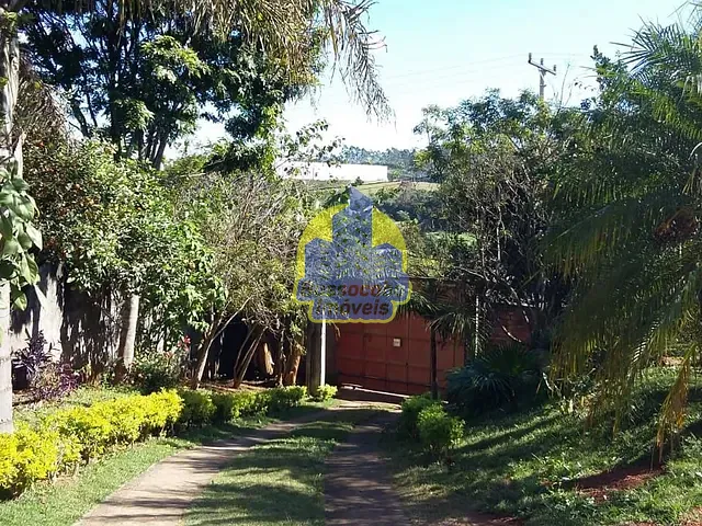 Chácara com 1600m² 2 quartos e 3 banheiros, à venda, no bairro Parque Santo Afonso em Vargem Grande Paulista