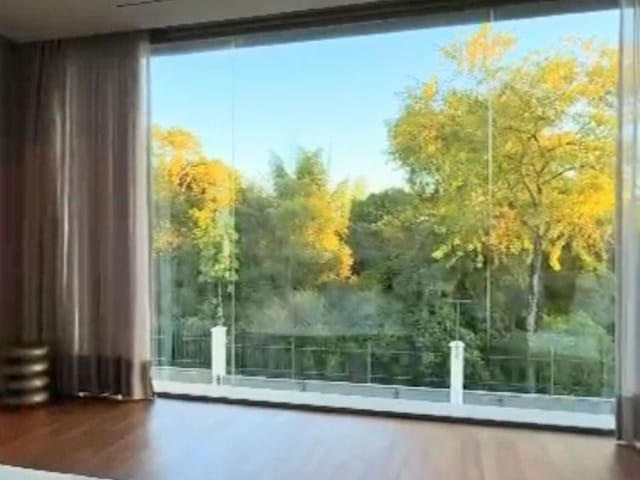 Chácara com 12000m² 4 quartos e 6 banheiros, à venda, no bairro Condomínio Chácara Serimbura em São José dos Campos