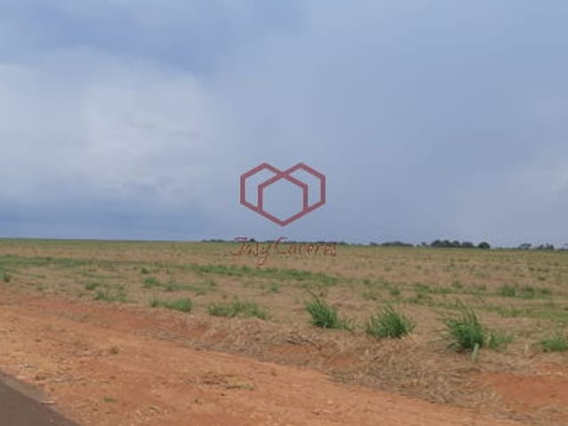 Chácara com 1726880m² 1 quarto e 1 banheiro, à venda, no bairro Zona Rural em São José Do Rio Claro