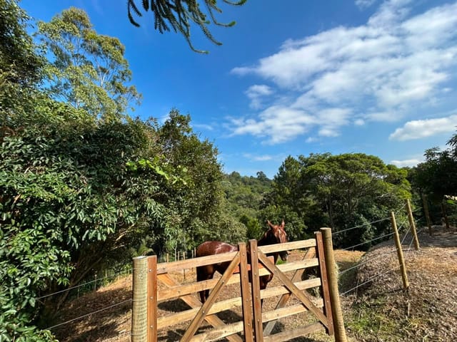 Chácara 4 quartos e 4 banheiros, à venda ou para alugar, no bairro Ponunduva em Cajamar