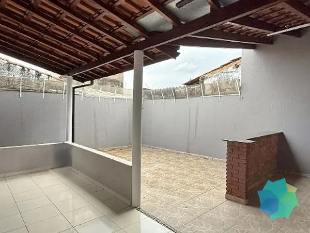 Chácara com 1000m² 3 quartos e 3 banheiros, à venda ou para alugar, no bairro Chácaras de Recreio Ingá em Indaiatuba